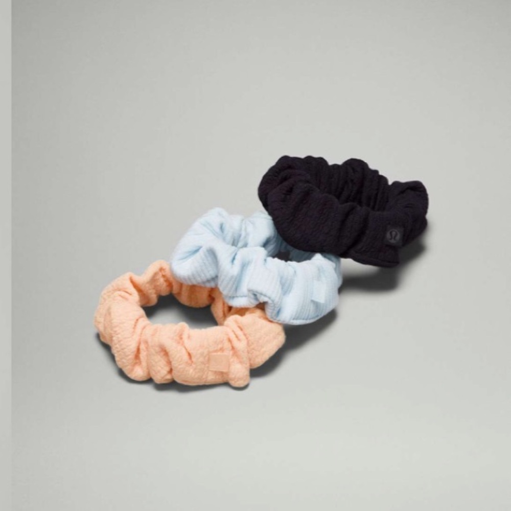 Lululemon 3 Pack Uplifting Scrunchies/ Textured